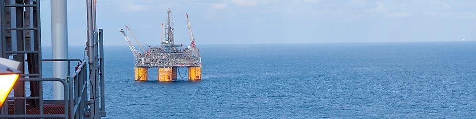 Drijvend offshore diepwaterplatform in de Golf van Mexico